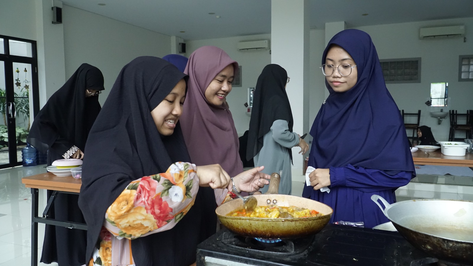 Gambar Sampah Plastik di Indonesia: Tanggung Jawab Semua Pihak